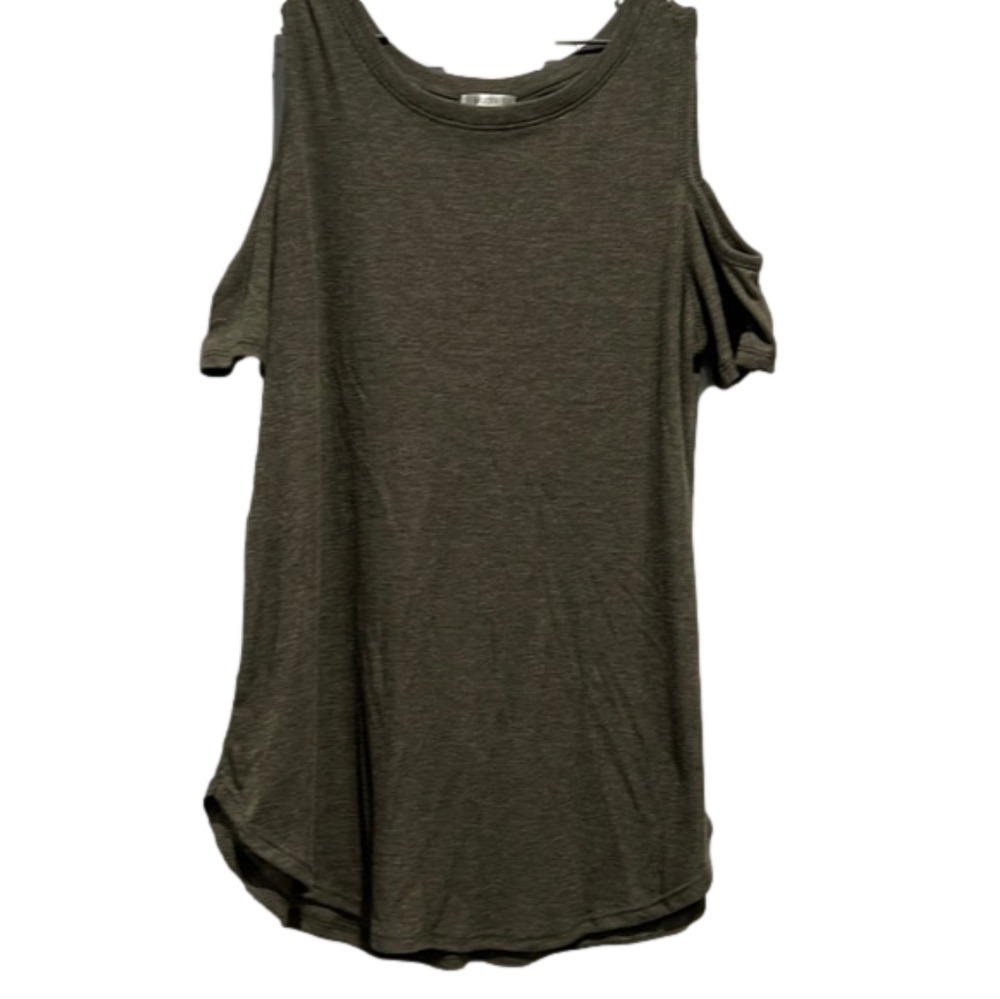 Bozzolo. T-shirt. Size medium.